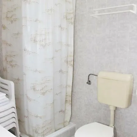 Tonka Guest house 3*