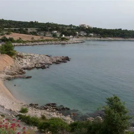 Tonka بيت ضيافة