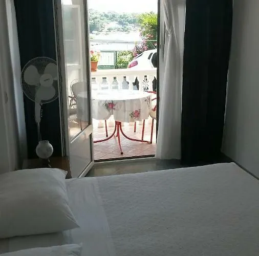 Tonka Gasthuis Primošten